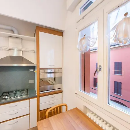 Housmart Corte Galluzzi 7/1 Apartment Bologna